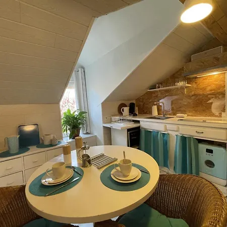 Studio Confortable Avec Vue Sur Riviere Et Jardin, Equipements Inclus - Fr-1-489-498 Daire Hérisson